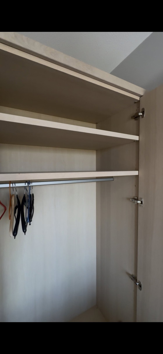 Image 1 of Kledingkast Sluga Van Karel Mintjes 200x223cm