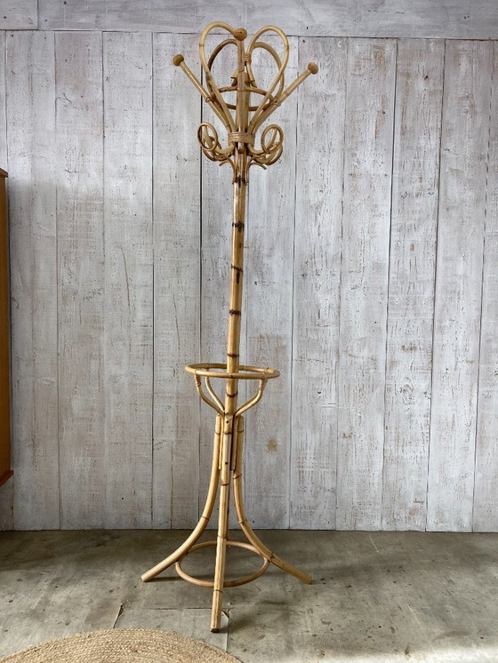 Image 1 of Appendiabiti vintage in rattan