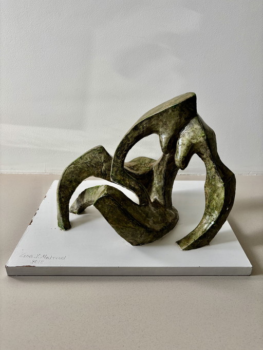 " die Frau " Yazan Maksoud Skulptur signiert