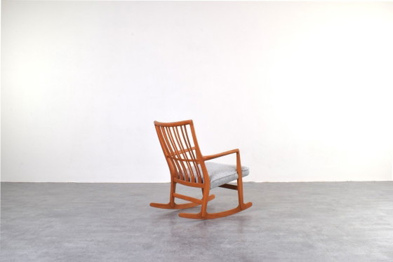 Image 1 of Eichenholz-Schaukelstuhl ML33 von Hans J. Wegner für A/S Mikael Laursen, 1950er Jahre