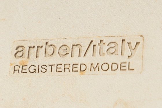 Image 1 of Un ensemble de quatre chaises de salle à manger Arrben/Italie « Marilyn Stiletto »