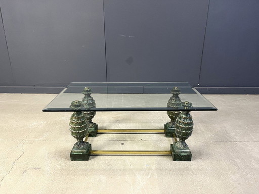 Tavolino da caffè in ottone a forma di pigna, anni '70