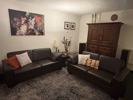 Bellissimo divano in pelle marrone