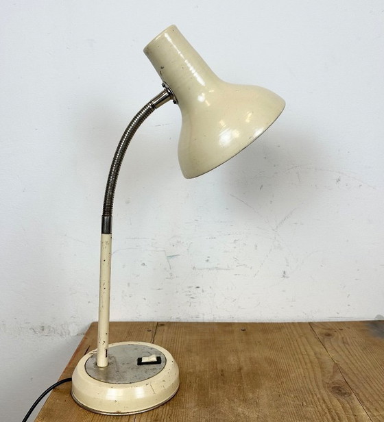 Image 1 of Beige Industrial Gooseneck Table Lamp, 1960s