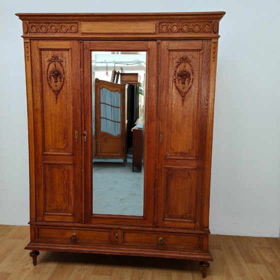 Image 1 of Armoire penderie antique vintage armoire penderie démontable