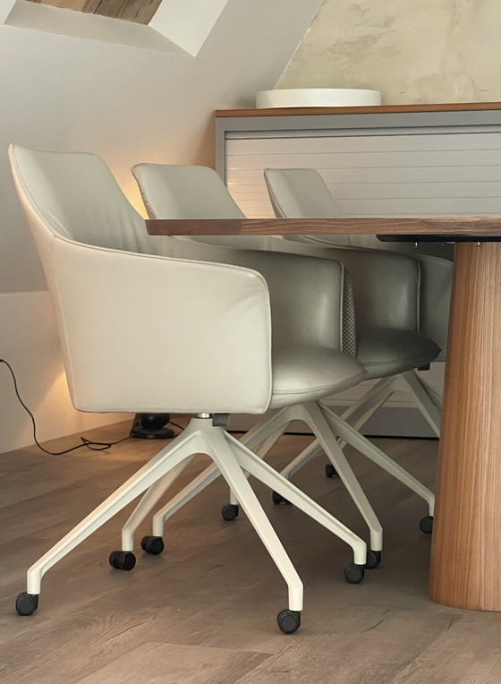 Image 1 of Leolux Mara Twist Stühle (6)