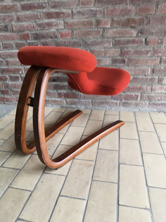 Extremely rare Vintage Stokke Aerobic Balans (Peter Opsvik) – Kvadrat Hallingdal – Stools, Wool, Wood (photo 5 of 15)