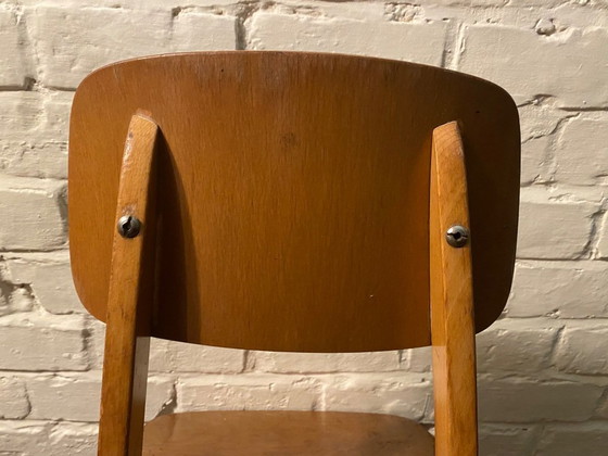 Image 1 of vintage houten schoolstoeltje casala