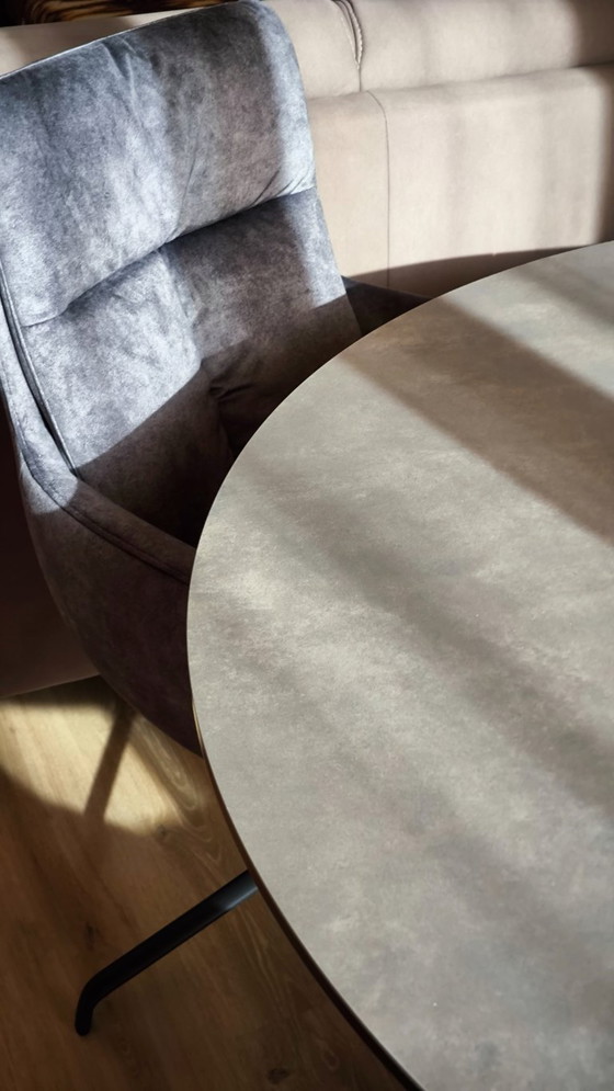 Image 1 of Winnipeg dining table + 4 × Venjakob armchairs “Fiona” – as new