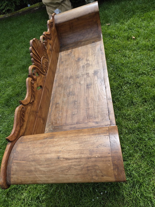 Hermoso sofá antiguo de Indonesia