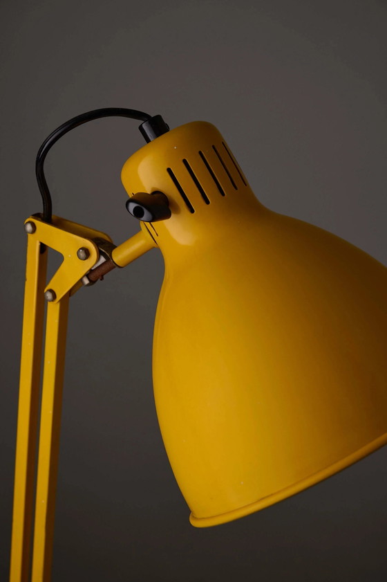 Gelbe 'Arma' Schreibtischlampe von Metalarte, Tischlampen, Gusseisen, Vintage (Foto 7 von 8)