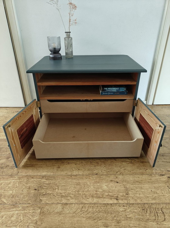 Meuble gris-bleu vintage / Meubles tv – Détails en bois – Brass, Wood (photo 6 of 7)