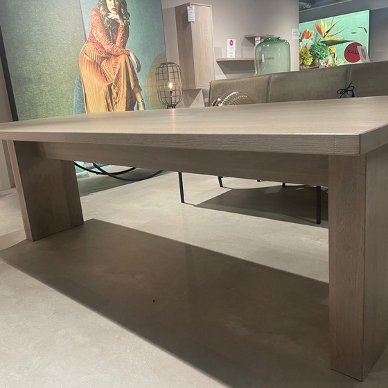 Image 1 of Eetkamertafel Dover