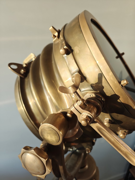 Image 1 of Eichholtz Royal Master Sealight | Luxe Maritieme Vloerlamp in Vintage Messing