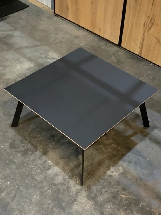 Image 1 of Tables basses en noir phénix