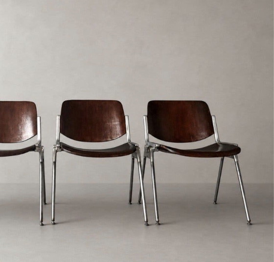 5 sedie Castelli vintage, in legno marrone, con una splendida patina. – Sedie da pranzo, Aluminium, Wood (photo 8 of 15)