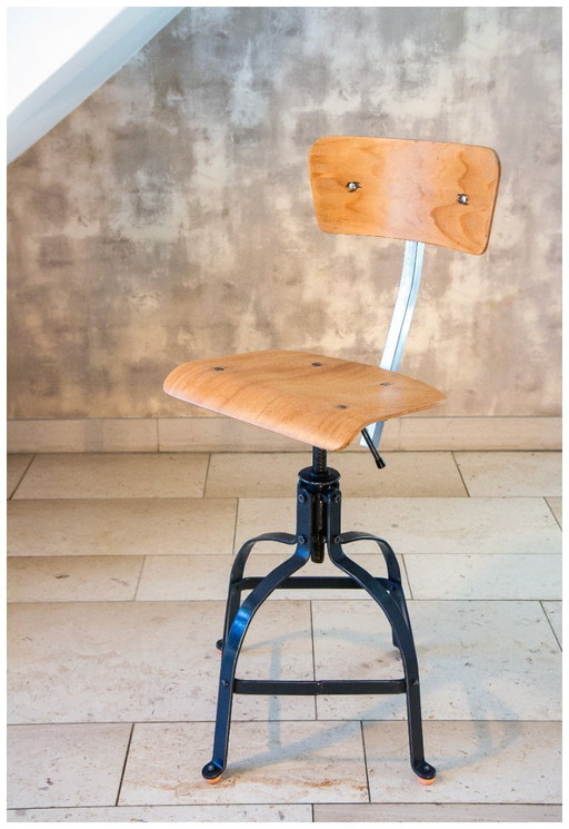 Bienaise-Stuhl, 1960