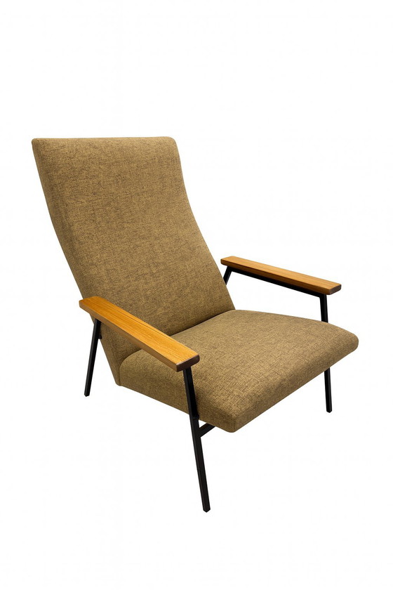 Image 1 of Vroeg model 2261 Lotus stoel door Rob Parry voor Gelderland