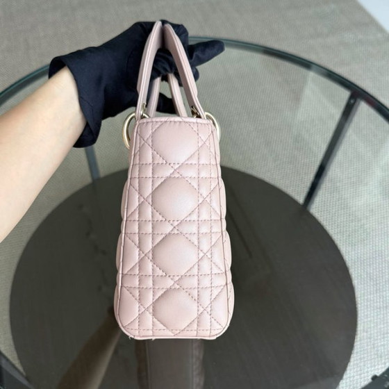 Image 1 of Dior Lady Small Flap - Cannage lamsleer, blush beige, goudkleurige hardware