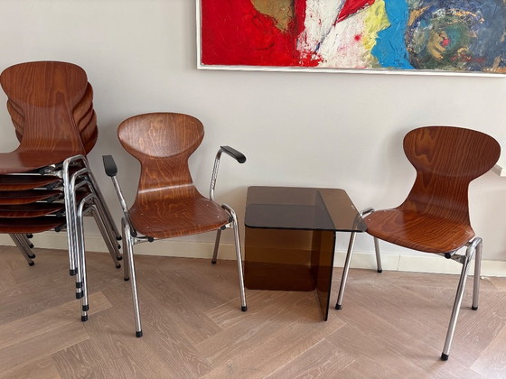 Image 1 of 7 chaises empilables au design industriel Eromes Pagholz