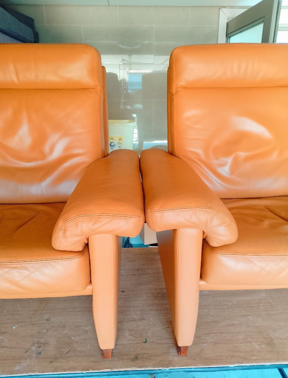 Image 1 of Twee club durlet zetels - relaxzetel- vintage model - cognac -rundsleer