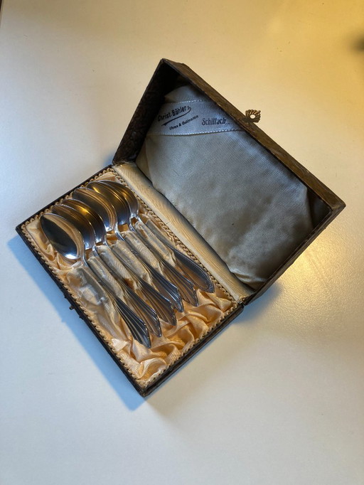 Tischgeschirr – 6 versilberte Dessertlöffel