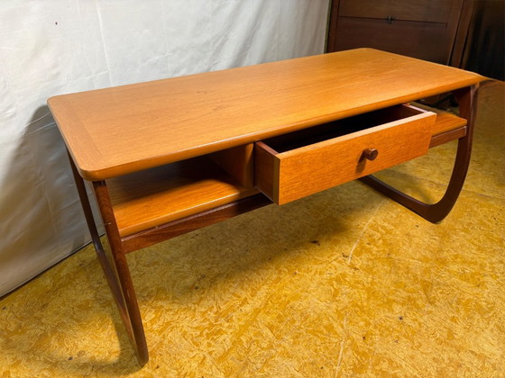 Vintage Parker Knoll Burlington Coffee Table | 1970s | Mid-Century Teak | Scandinavian Danish Style A – Wood (photo 7 of 8)