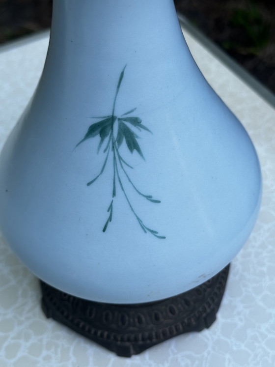 Image 1 of Grand Pied de Lampe à Pétrole Électrifié - Opaline Bleue et Laiton - Vers 1900