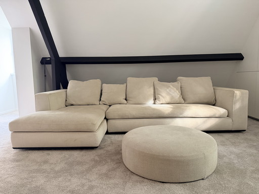 Nice Minotti corner sofa with pouffe