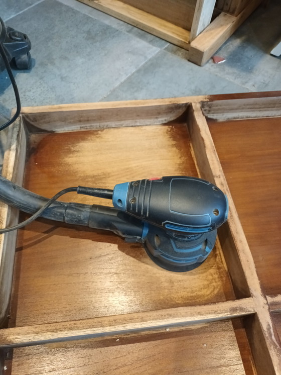 Image 1 of Wunderschöner Couchtisch aus exotischem Holz.