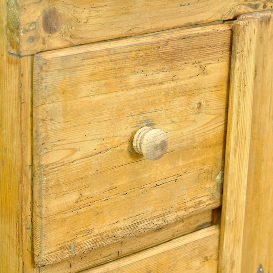 Armario de pino, circa 1900 – Iron, Wood (photo 10 of 14)