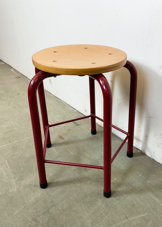 Image 1 of Vintage industriële schoolkruk, jaren 70