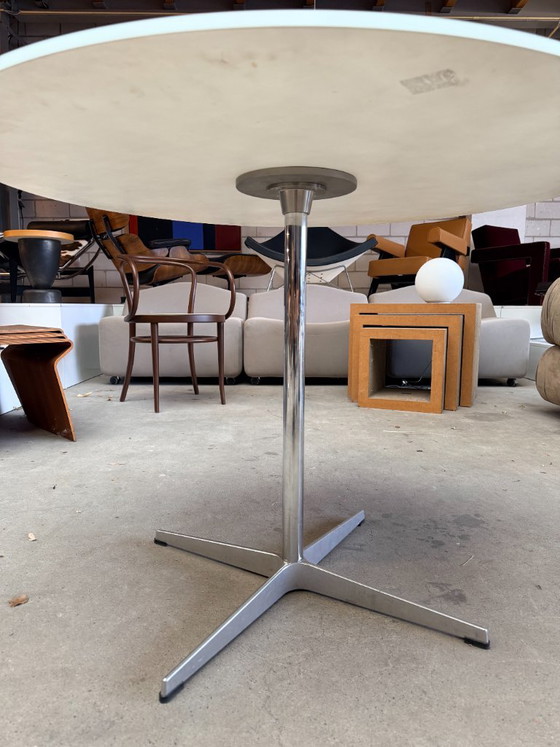 Fritz Hansen tafel glas – Eettafels, Metal (photo 6 of 11)