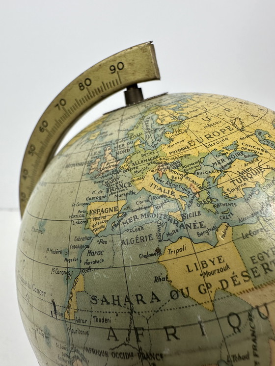 Image 1 of Vintage wereldbol - Chad Valley