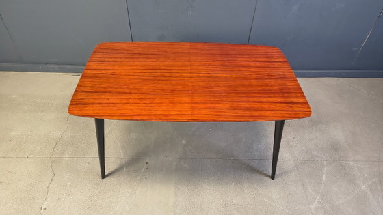 Image 1 of Uitschuifbare eettafel van Alfred Hendrickx voor Belform, jaren 1950.