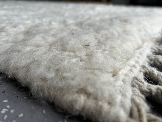 Image 1 of Tapis Beni Ouarain entièrement uni – 310 x 202 cm