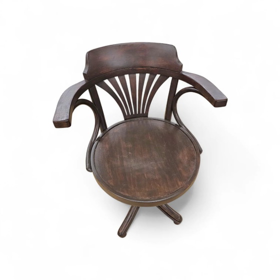 Silla de escritorio giratoria de madera curvada estilo Viennese Secessionist / Art Nouveau

Ancho 60 (photo 2 of 14)
