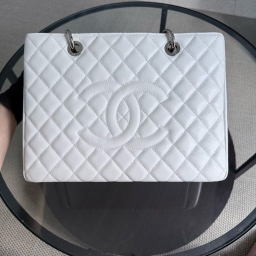 Borsa tote Chanel GST Grand Shopping - Pelle trapuntata Caviar, colore bianco, con finiture argentate, serie 14