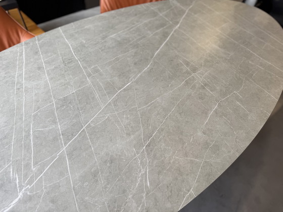 Image 1 of Harvink Fier dining table Ceramic Top