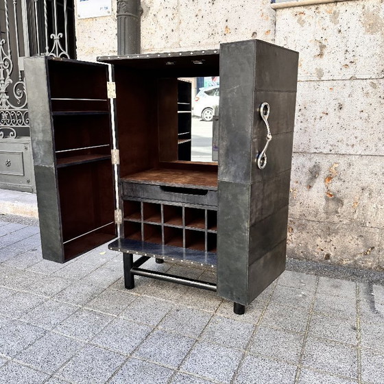 Image 1 of Barschrank "bocados", Leder und polierter Stahl, 2000 - Italien