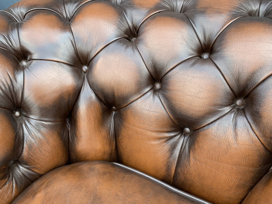 Two Chesterfield club armchairs, brown flamed – Leather, Wood (photo 4 of 6)