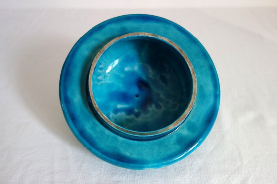 Image 1 of Ein Paar gedeckter Vasen aus Keramik, China, Mitte 20.