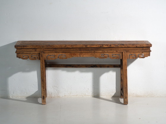 Large pine altar console table with openwork frieze – China, circa 1930 (photo 38 of 40)