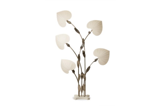 Antonio Pavia. Grande lampe en laiton argenté et soie. Années 1970.
