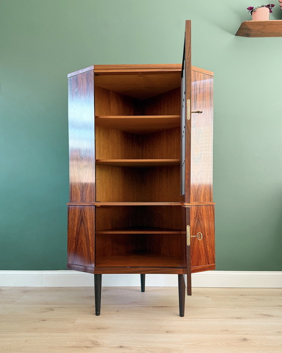 Image 1 of Vintage Deense palissander hoekkast