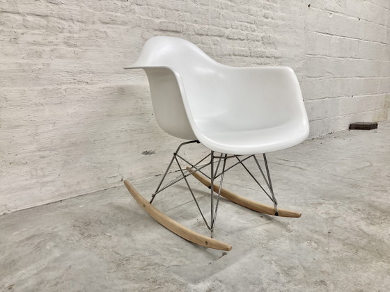 Image 1 of Sedia a dondolo Eames RAR