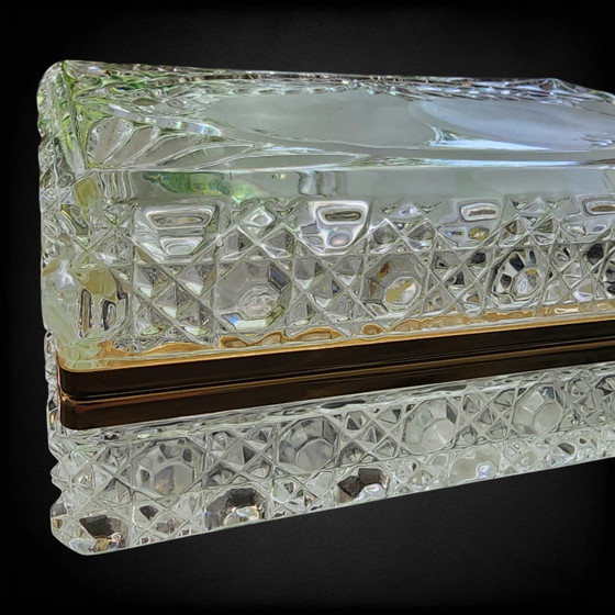 Vintage Franse sieradendoos van diamantgeslepen kristal – goudkleurige rand – circa 1950 (photo 4 of 14)