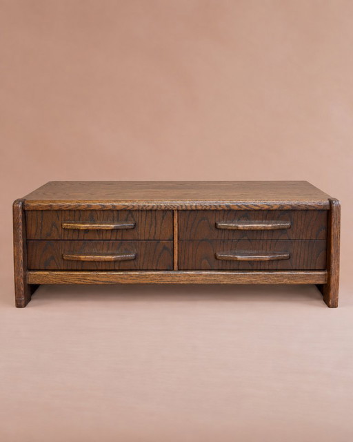 Houten ladekast met vier lades