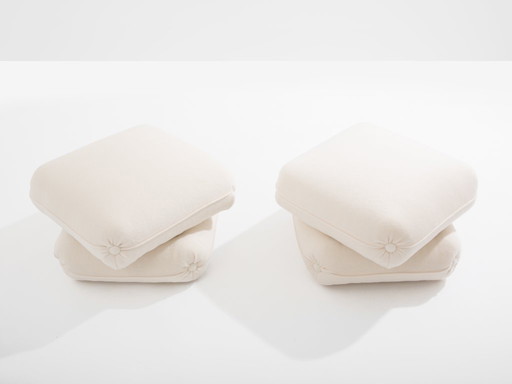 Jacques Charpentier per Maison Jansen coppia di pouf in alpaca bianca anni '70