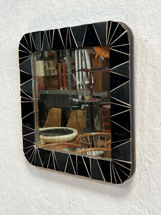 Image 1 of Miroir vintage avec bordure en céramique, carré ou losange, années 1960